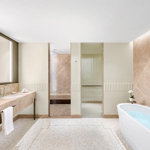Double or Twin Room Lake View